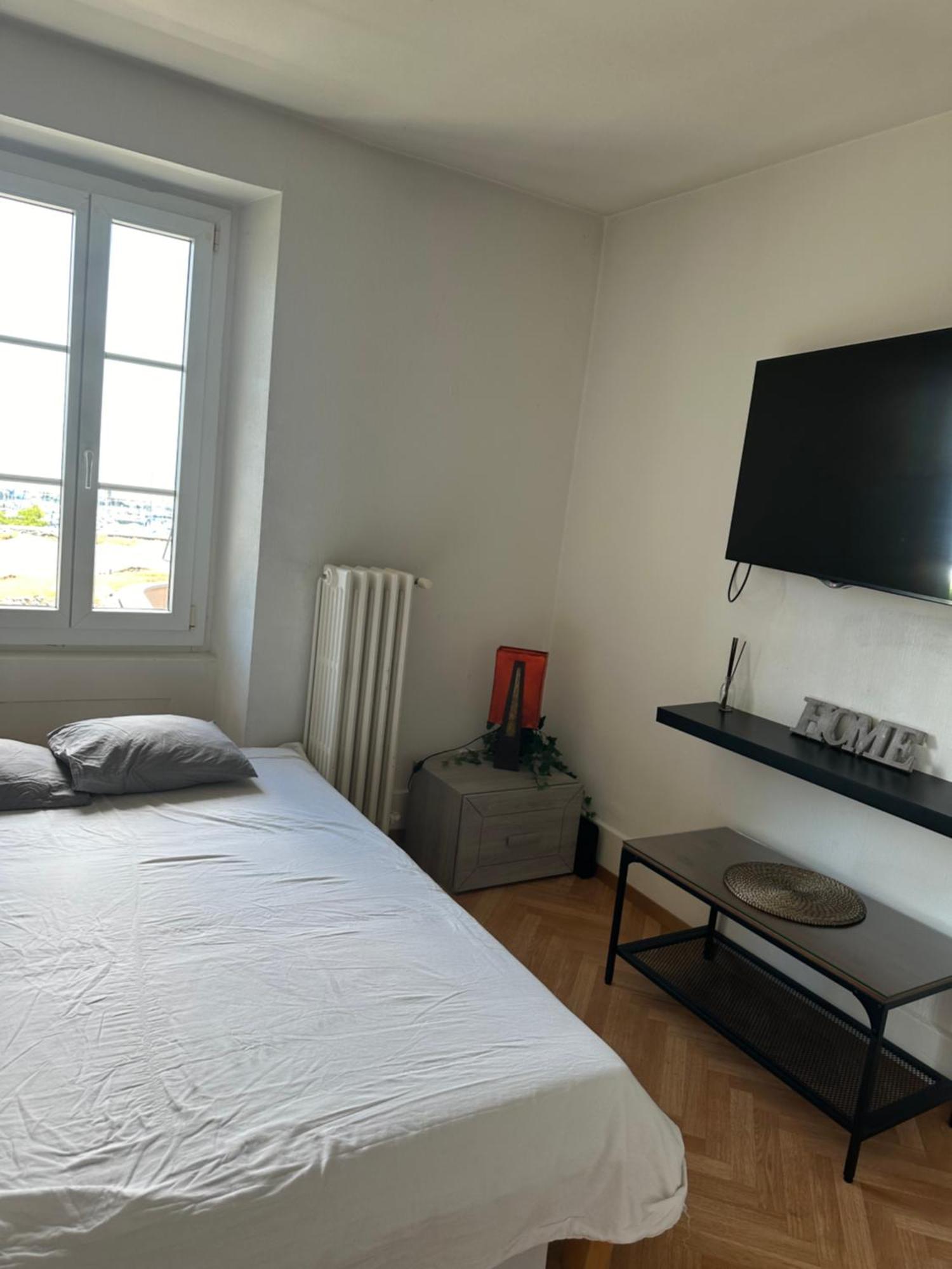 Appt Port Lac Лозана Екстериор снимка
