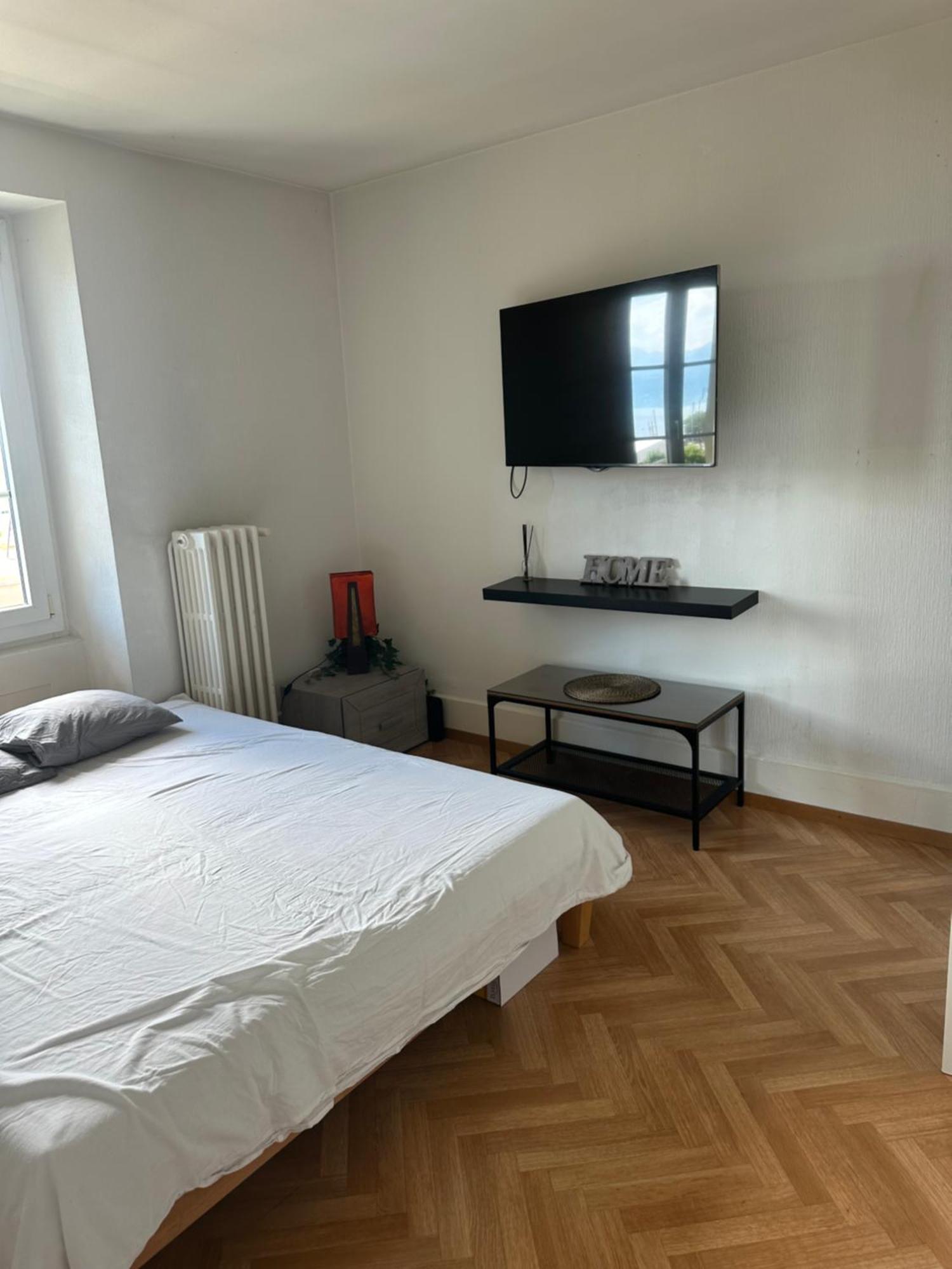 Appt Port Lac Лозана Екстериор снимка